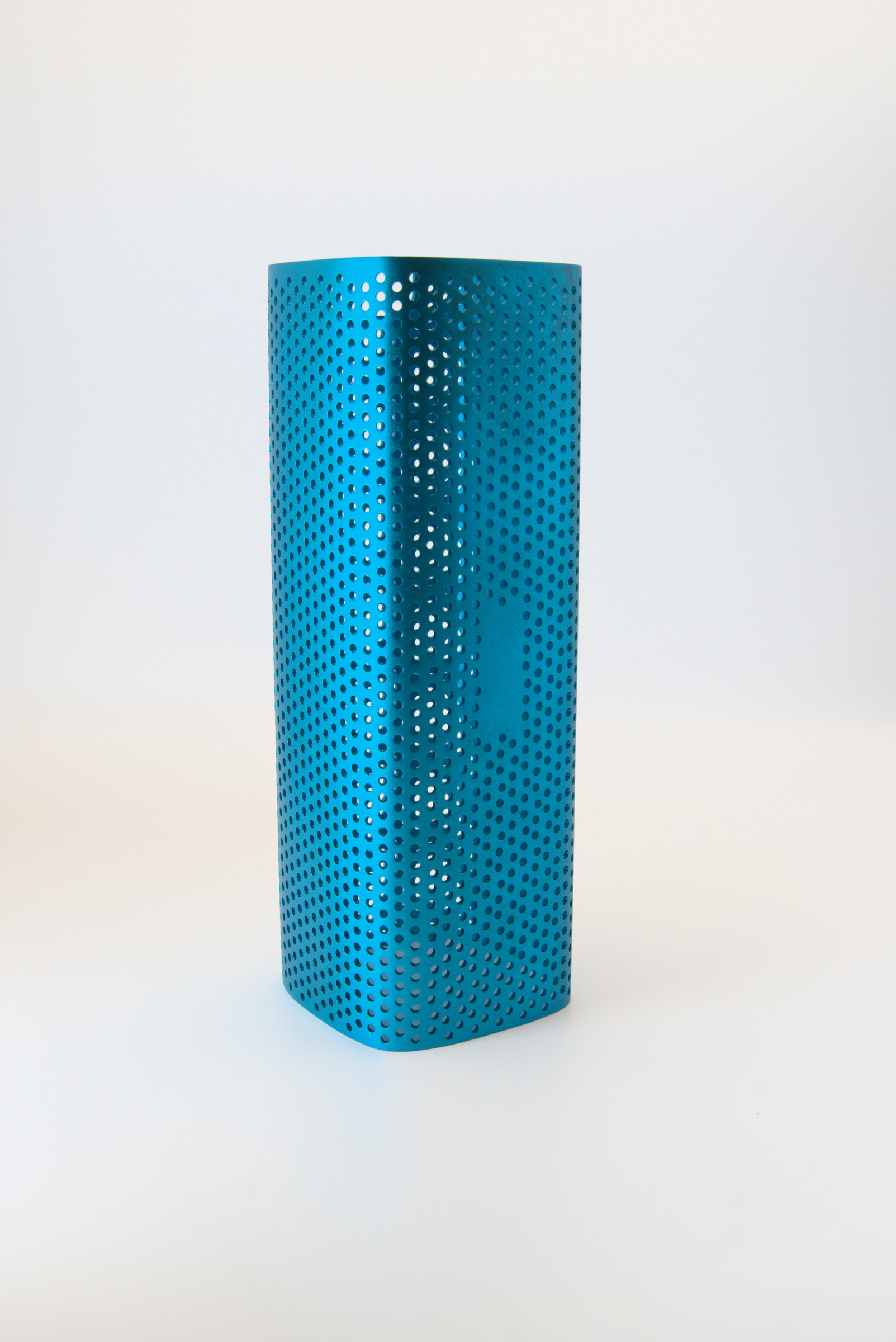 Perforated Long Housing — Blue and Black / 蓝黑双色圆孔长筒外壳,蓝色款,产品图片 1